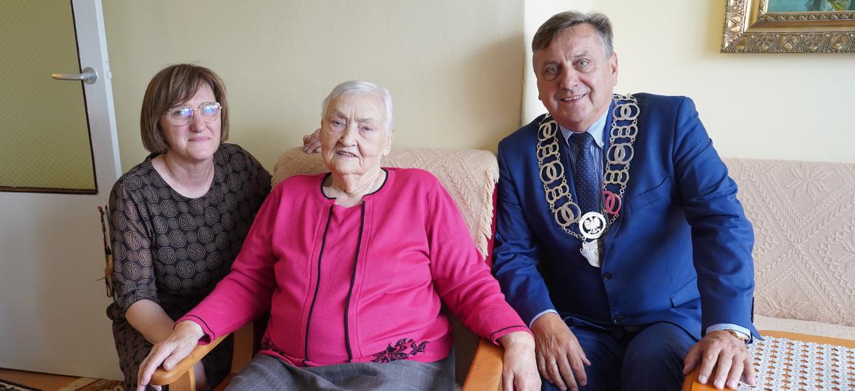 100 LAT PANI MARTY SIKORY