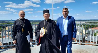 GOŚĆ NA WIEŻY ZAMKOWEJ