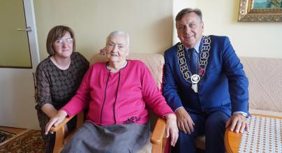 100 LAT PANI MARTY SIKORY