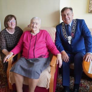 100 LAT PANI MARTY SIKORY