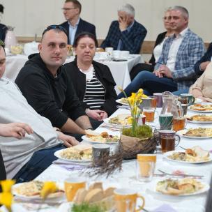 ŚNIADANIE WIELKANOCNE W CZŁUCHOWSKIM ŚDS